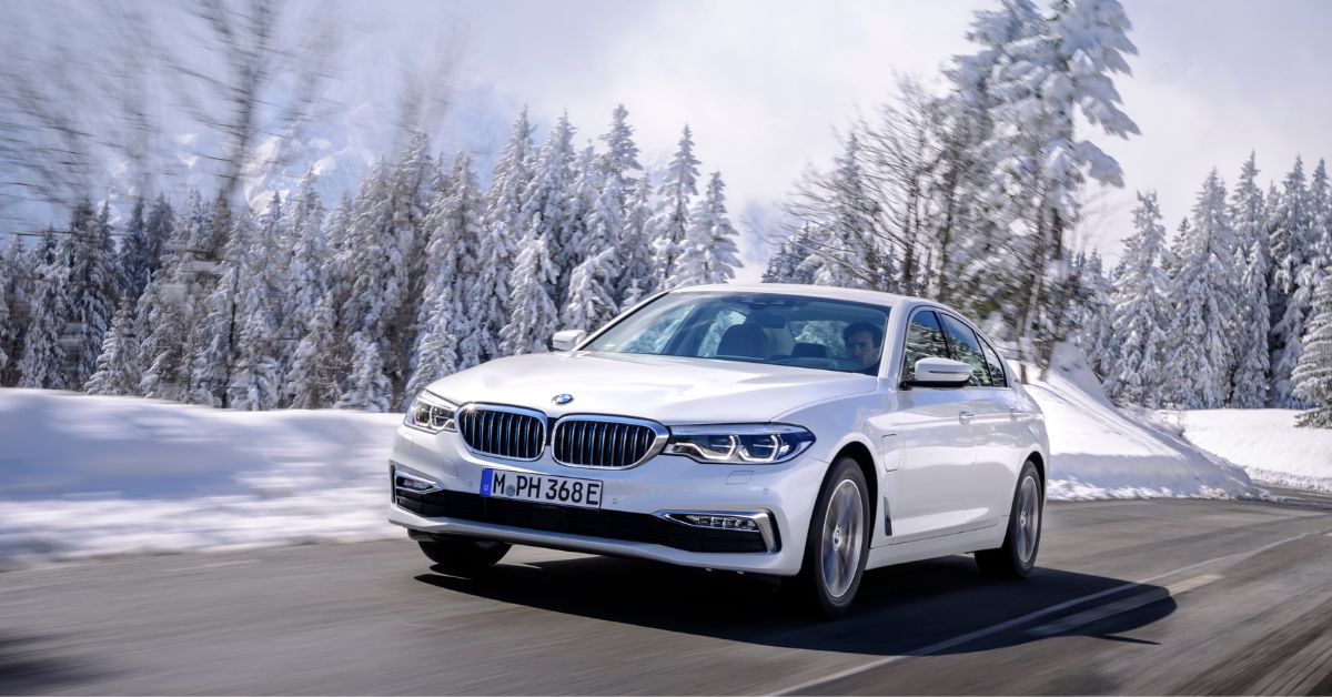 Autonomous Driving Hybrid Cars